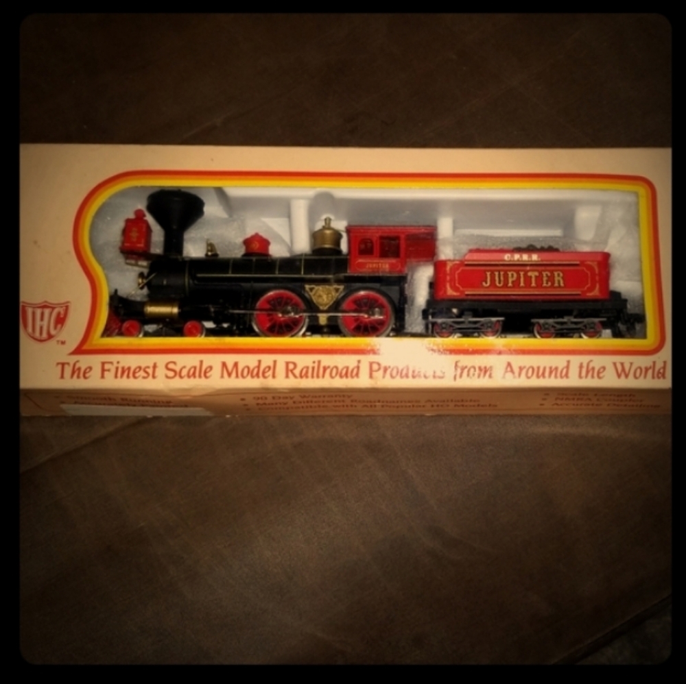 Vintage HO Scale Train Central Pacific Railroad